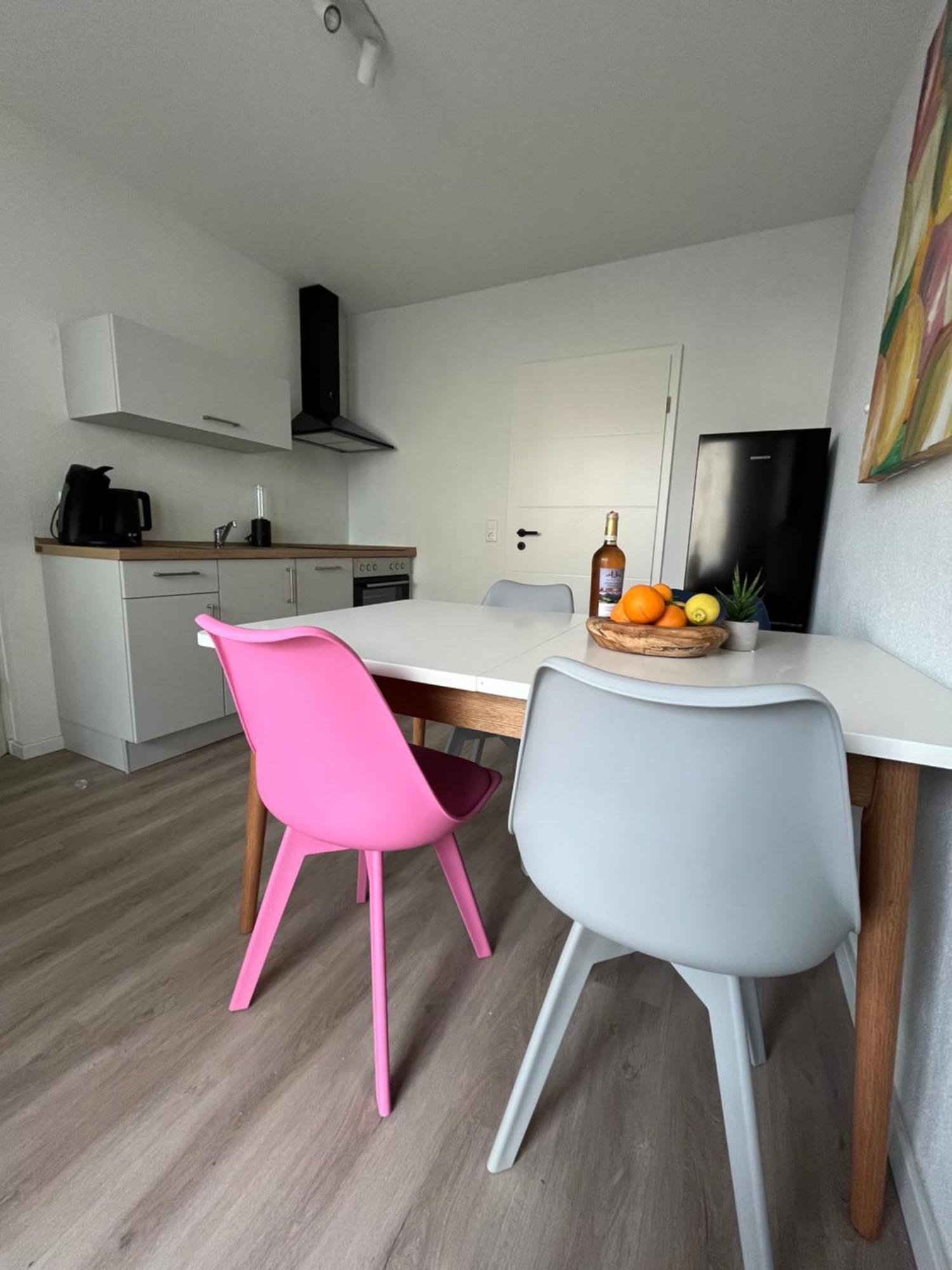 Black Forest City Apartment Mit Kostenlosem Parkplatz 프라이부르크 임 브리스가우 외부 사진