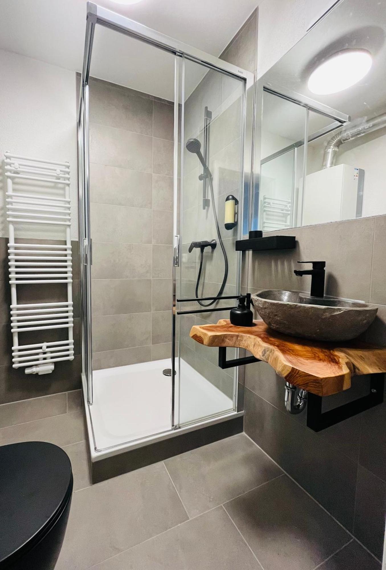 Black Forest City Apartment Mit Kostenlosem Parkplatz 프라이부르크 임 브리스가우 외부 사진
